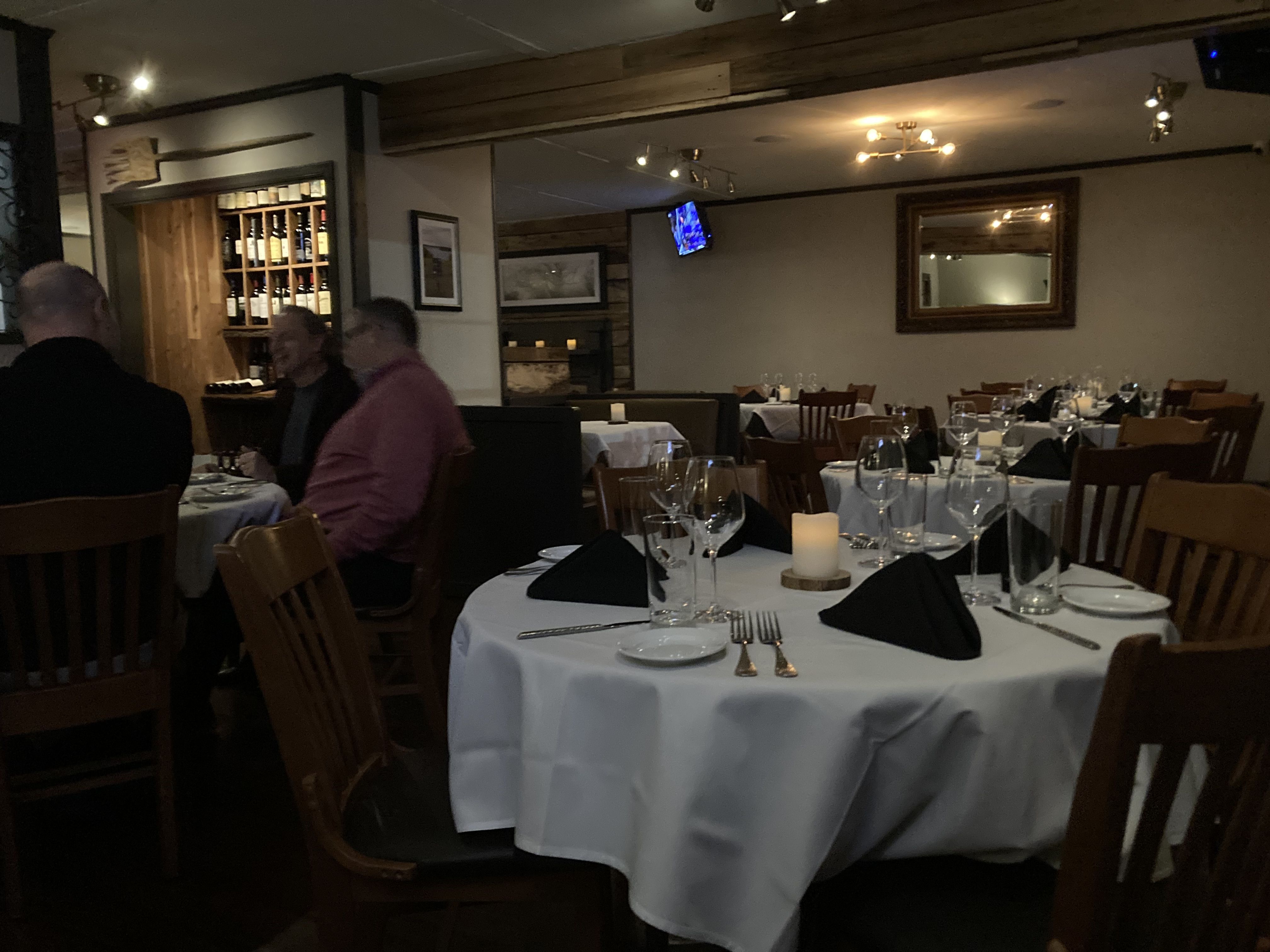 Warm Oaklawn dining room